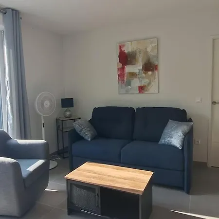 T2 Charmant, Spacieux Parking Prive Tram Et Metro Apartamento *