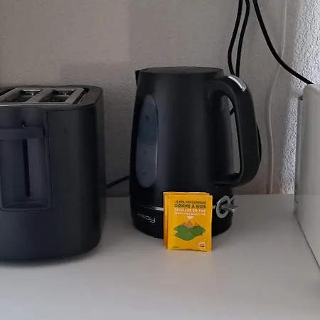 T2 Charmant, Spacieux Parking Prive Tram Et Metro * Tuluza