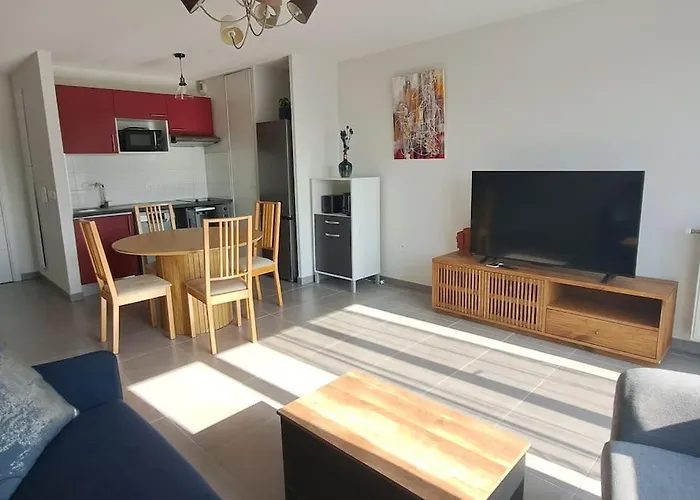 T2 Charmant, Spacieux Parking Prive Tram Et Metro * Toulouse