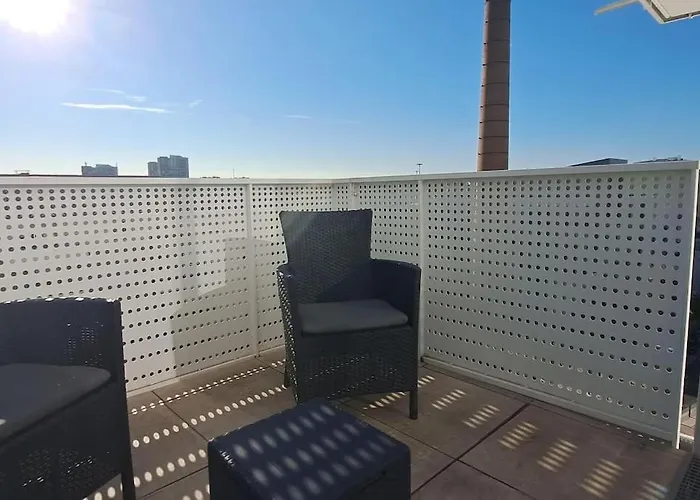 T2 Charmant, Spacieux Parking Privé Tram Et Metro * Toulouse